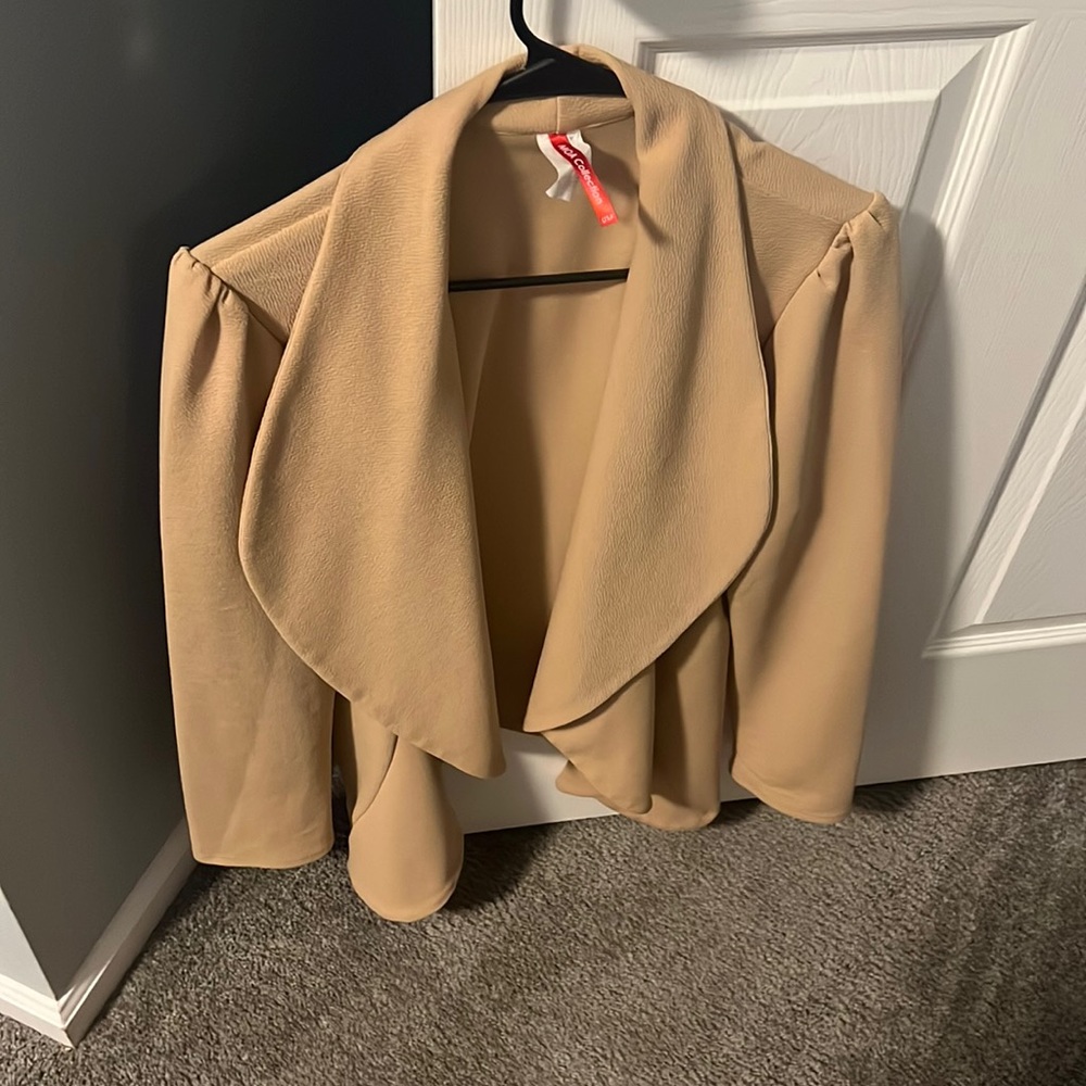 Cute tan blazer